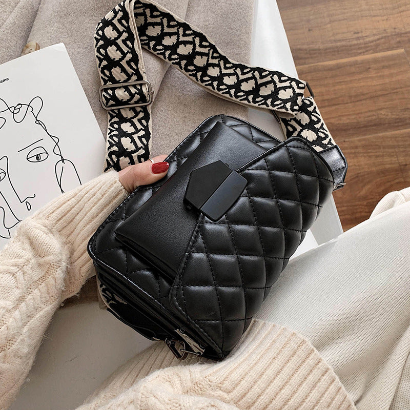 Elena | Bolso Elegante con Cadena