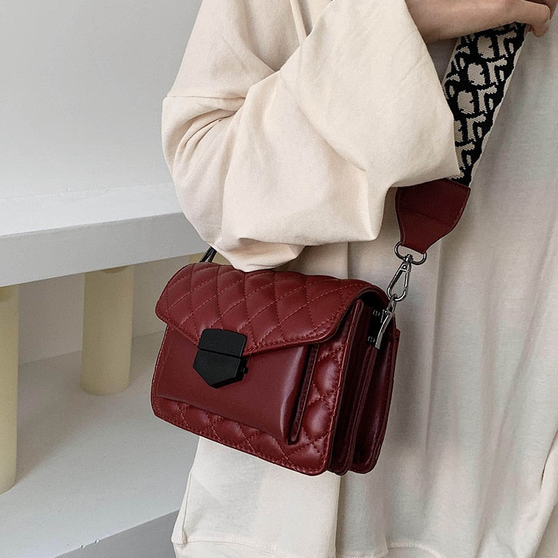 Elena | Bolso Elegante con Cadena